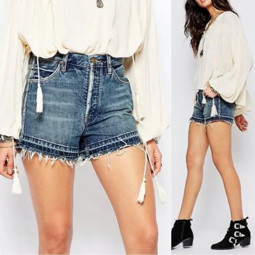 Free People Costello Blue Vintage Frayed Hem Cutoff Denim Jean Shorts 27